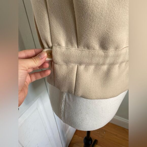 Vintage Burberry Designer Classic Cream Colored Top - Picture 7 of 15